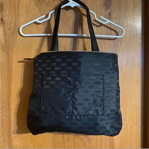 Authentic Micheal Kors Purse - Picture 4 of 6